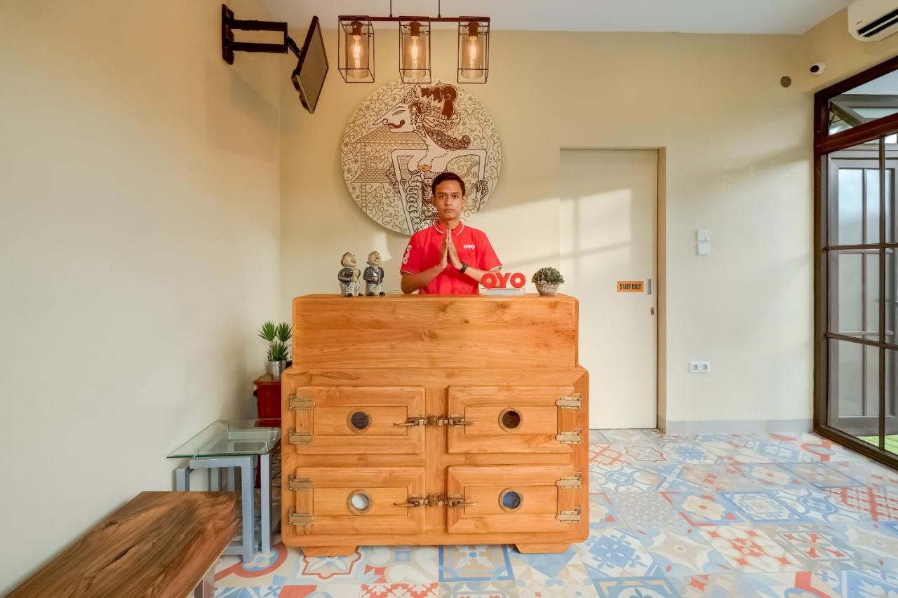 Готель Super Oyo 3496 Griya Gayatri Syariah Melati Екстер'єр фото